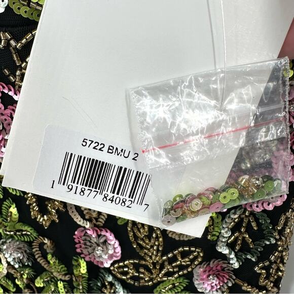 Mac Duggal Black Floral Embellished Flutter Cap Sleeve Dress Size 2 - Picture 7 of 12